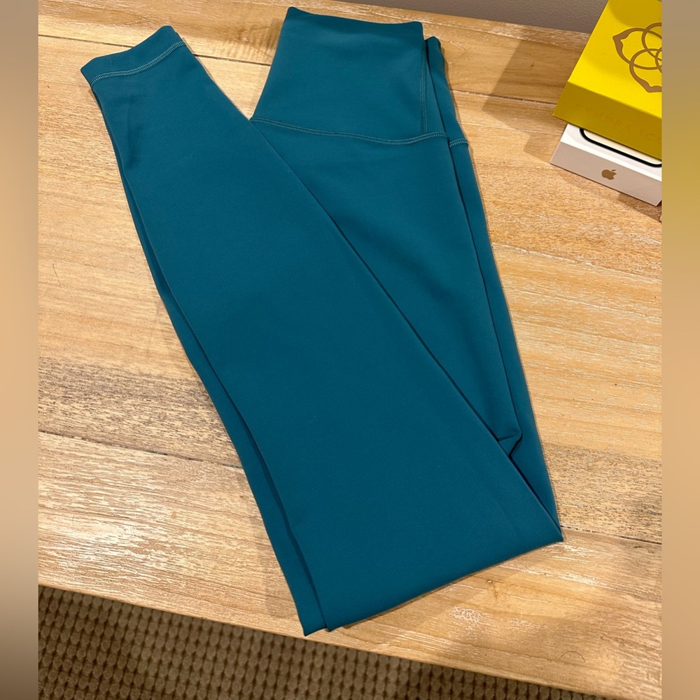 Lululemon Wunder Train HR